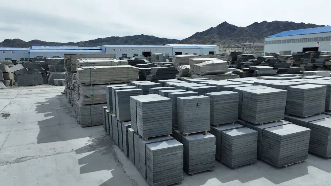 新疆吐鲁番：税暖春风 点“石”成“金”